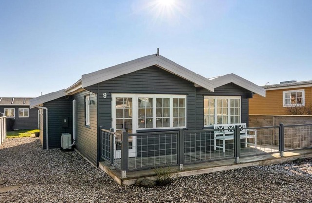 Holiday Home Sazur - 75m from the sea by Interhome