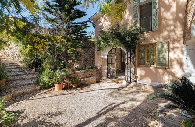 Casa de vacaciones "Se Taulera" con vistas a la montaña, jardín, terrazas y Wi-Fi