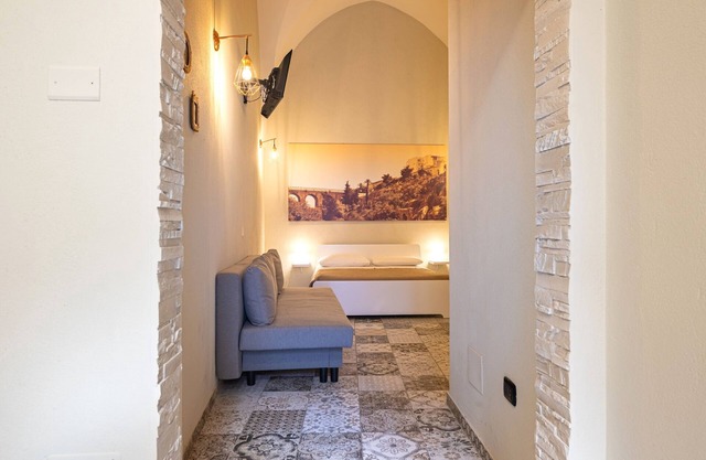 Casa de vacaciones 'Sg Apartment Grand Luxury' con jardín compartido, Wi-Fi y aire acondicionado