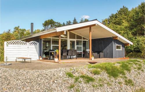 Holiday Home Skovsangervej Knebel X