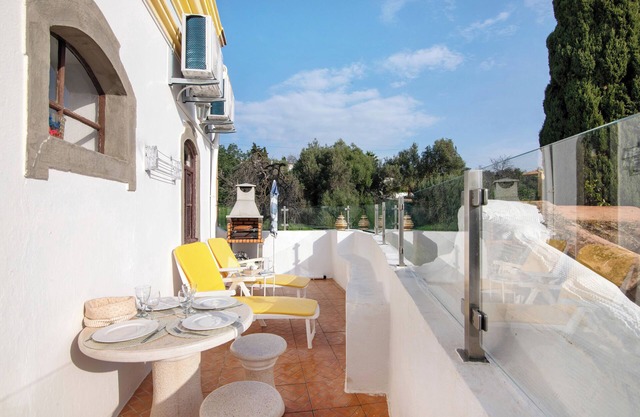 Casa de vacaciones 'Solar Da Tirosa' con piscina privada, terraza privada y Wi-Fi