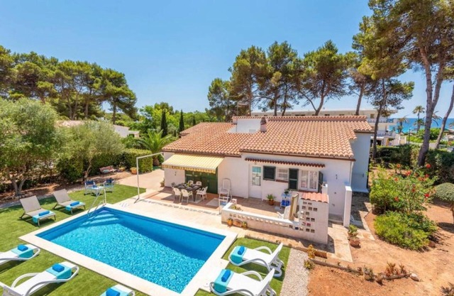 Casa de vacaciones 'St Tomas Rustic V Pool Beachside' con vistas al mar, piscina privada y Wi-Fi