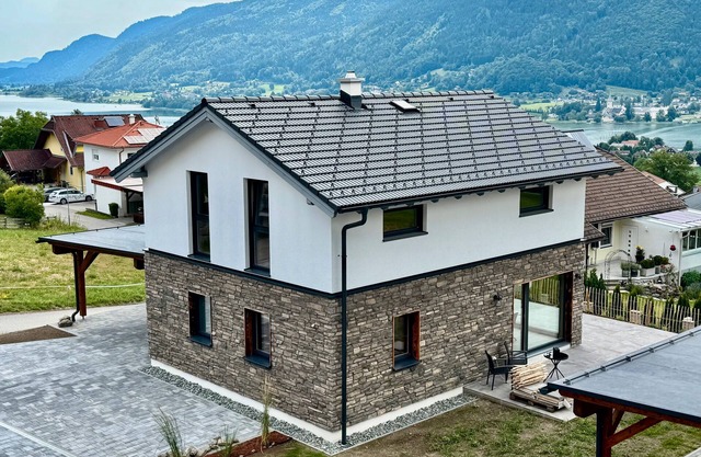 Casa de vacaciones 'Steinrose' con vistas al lago, terraza privada y WLAN