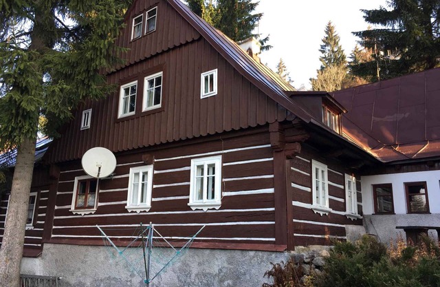 Casa vacacional decorado con estilo con chimenea y sauna