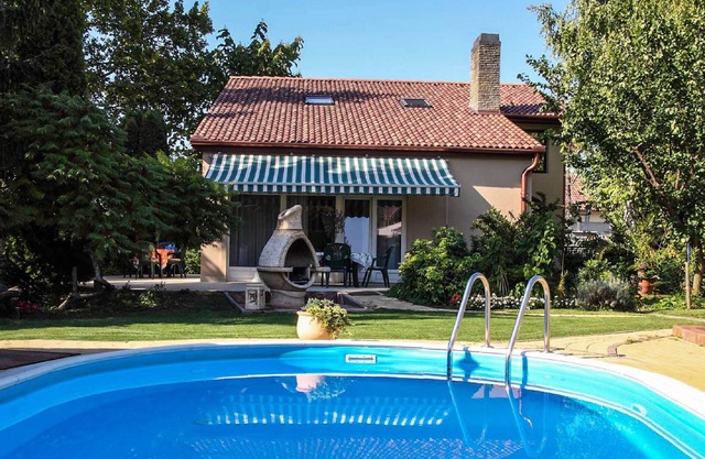 Casa vacacional exigente con psicina y spa