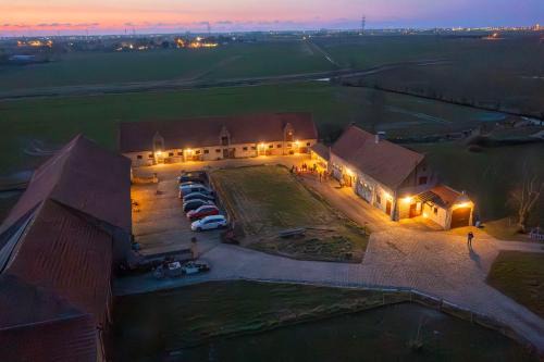 Holiday Home 't Hof der Witte Damen