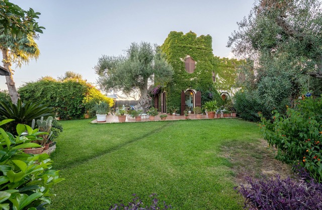 Casa de vacaciones Tenuta del Normanno con jardín, bañera de hidromasaje y Wi-Fi