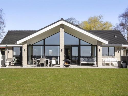 Holiday Home Thyra - 50m to the inlet by Interhome