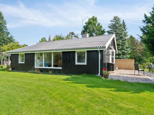 Holiday Home Tjure - 900m from the sea by Interhome