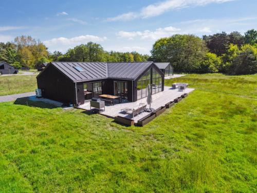 Holiday Home Tove - 350m from the sea by Interhome