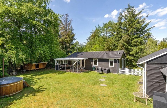 Holiday Home Ulrike - 600m to the inlet by Interhome
