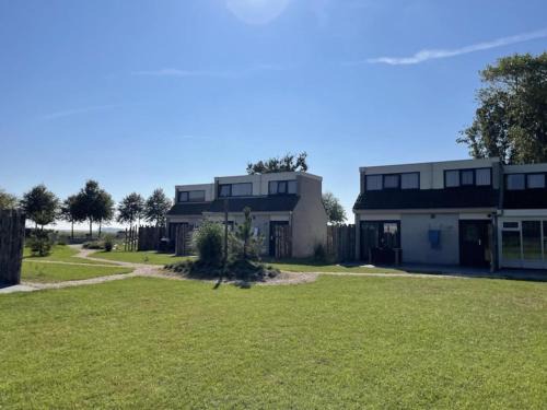 Holiday home Vakantiepark 't Eibernest Texel