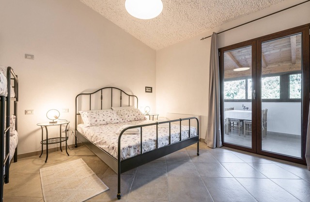 Casa de vacaciones 'Villa Eleonora Residence App To 1' con piscina compartida