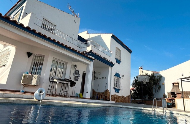Holiday Home 'Villa Famara' with Mountain View, Wi-Fi and Air Conditioning