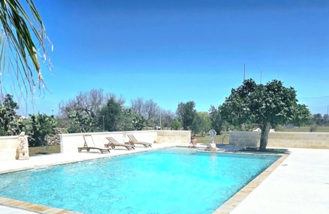 Casa de vacaciones Villa Mariangela con piscina, jardín y Wi-Fi