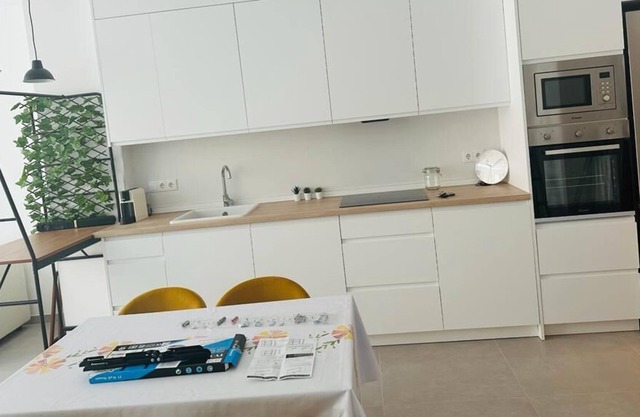 Holiday Home 'Villamercat' with Private Terrace, Wi-Fi and Air Conditioning