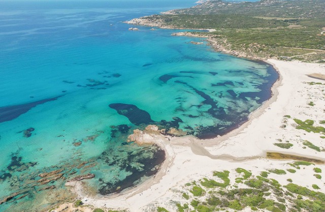 Casa de vacaciones 'Villetta Ginepro' cerca del mar con jardín