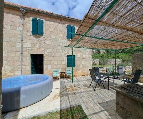 HOLIDAY HOME VINTAGE, Makarska - Lovreć