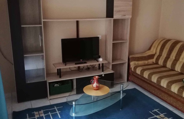 Casa vacacional con jardín y ducha de jardín