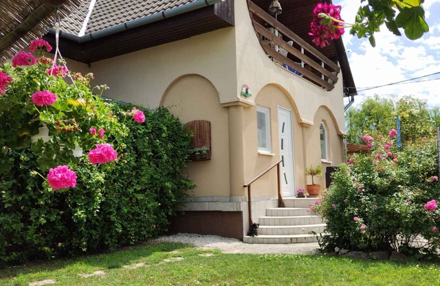 Casa vacacional con piscina y aire acondicionado