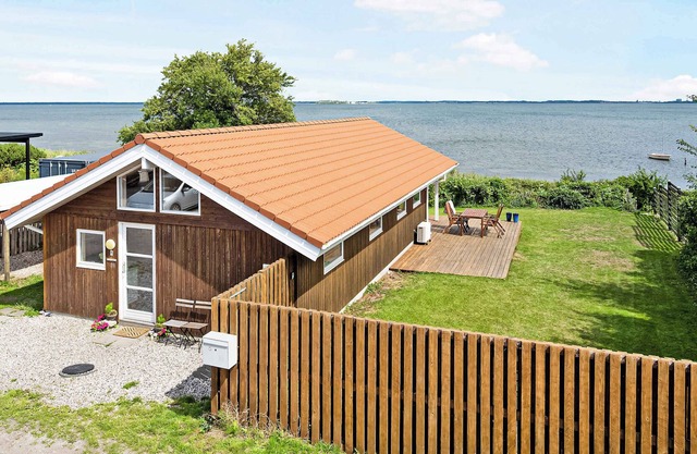 Holiday home with a beautiful view of Stege Bugt
