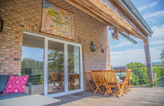 Holiday home with a terrace in Warisy