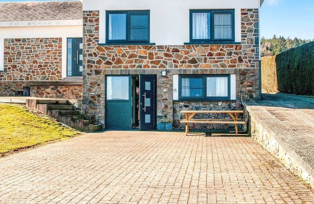 Vivienda muy bonita en Lierneux para 5 adultos