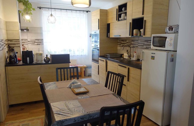 Casa vacacional con jardín y terraza cerca del centro