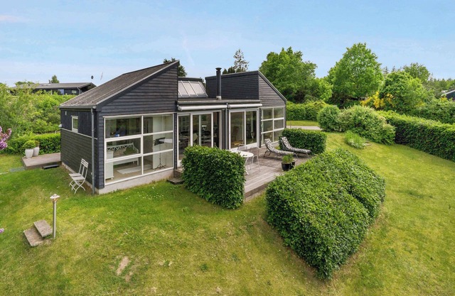 Holiday home with privat garden near the beach