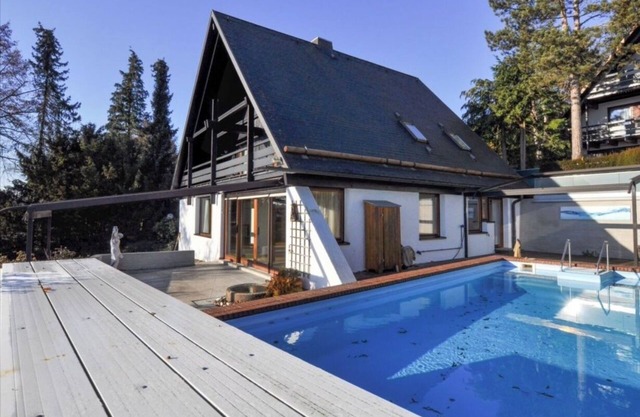Dream vacation with pool and view of the Swabian Alb