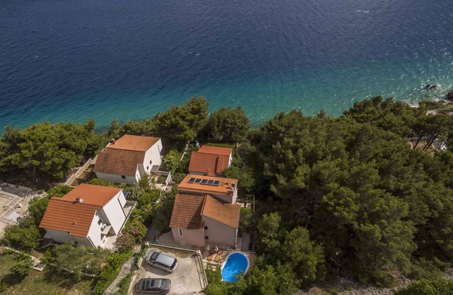 Casa vacacional con piscina y 90 m de la playa