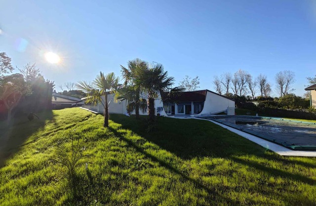 Casa vacacional con piscina