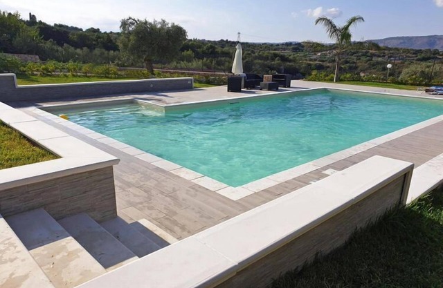 Casa vacacional con piscina privada en Solarino