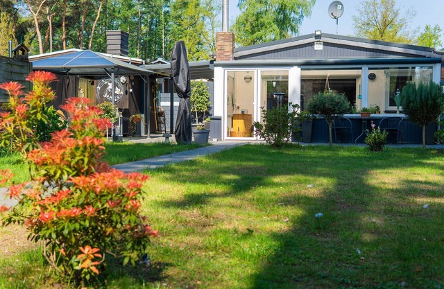 Casa de vacaciones "Ferienhaus Zissi" con sauna exterior privada, jardín y WiFi