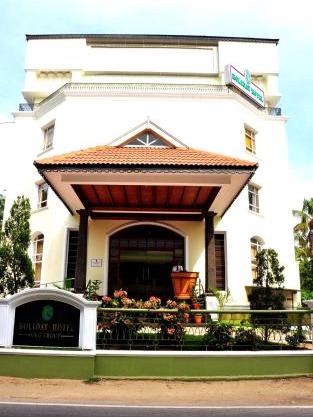 Holiday Hotel