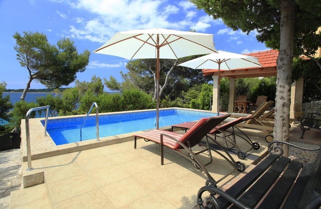 Holiday house Blato for 1 - 8 persons with 4 bedrooms - Holiday home