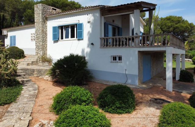 CASA DE VACACIONES, CÓMODA CON HERMOSA VISTA AL MAR; 3 HABITACIONES DOBLES, PISCINA, CERCA DE LA PLAYA