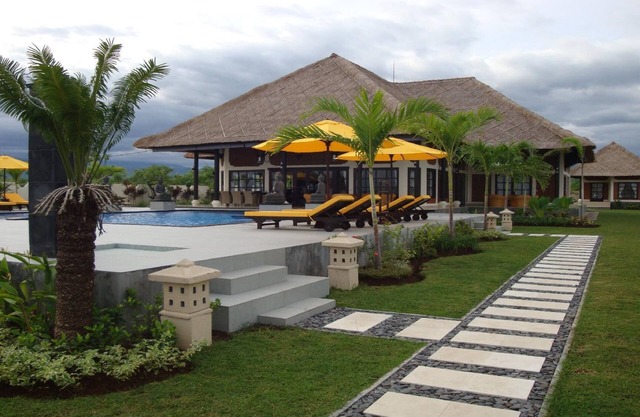 Casa de vacaciones Desa Rangdu para 1 - 12 personas con 6 dormitorios - Casa de vacaciones
