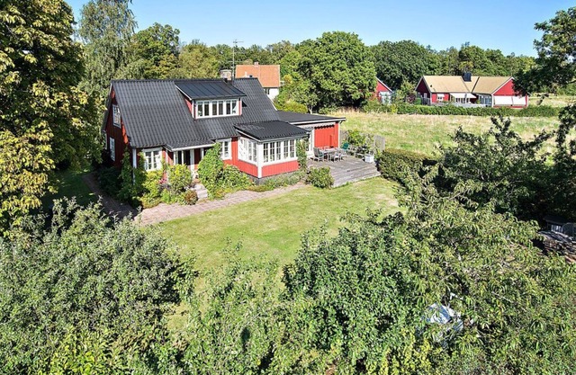 Casa de vacaciones a partir de la década de 1800 junto a la inserción