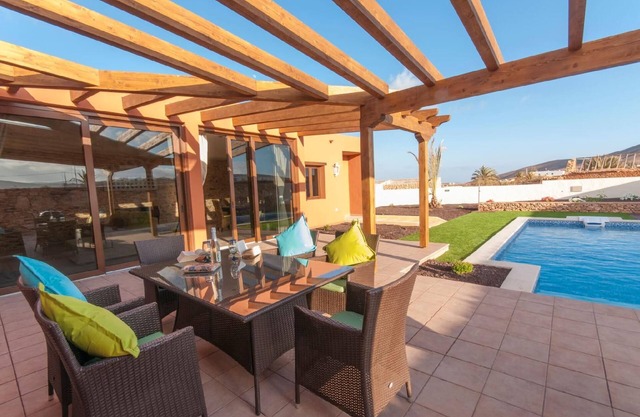 Holiday house Giniginamar for 1 - 6 persons with 3 bedrooms - Holiday home
