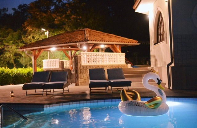 Casa de vacaciones Jurdani para 1 - 10 personas con 5 dormitorios - Casa adosada
