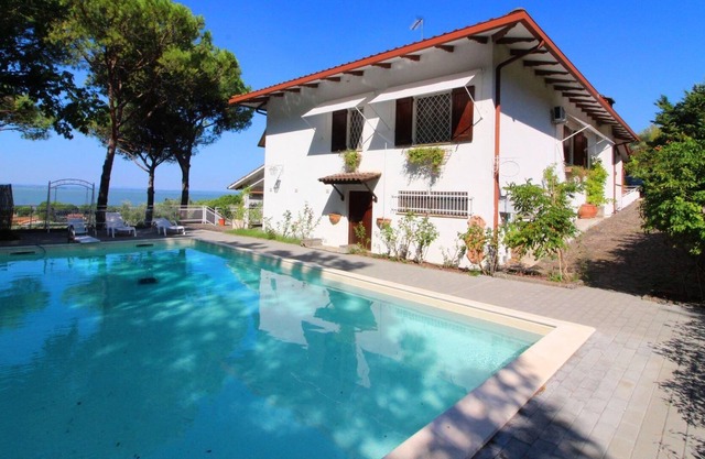 Holiday house Magione for 1 - 5 persons with 3 bedrooms - Holiday home