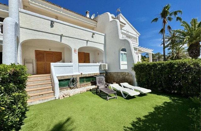 Holiday house Miami-Platja for 1 - 6 persons with 3 bedrooms - Holiday home