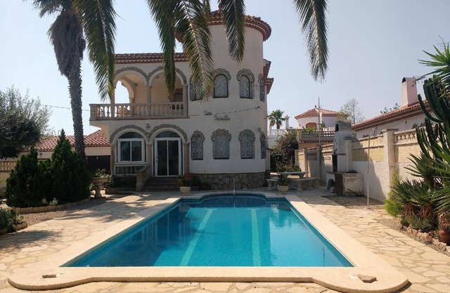 Holiday house Miami-Platja for 1 - 10 persons with 4 bedrooms - Holiday home