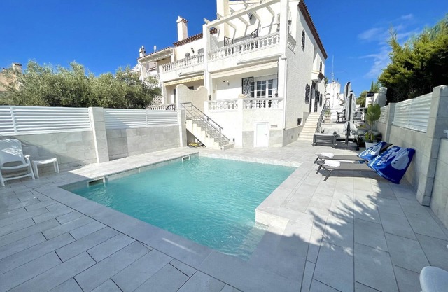 Holiday house Miami-Platja for 1 - 8 persons with 4 bedrooms - Holiday home