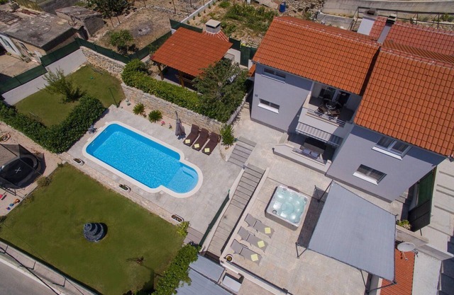 Casa de vacaciones Mravince para 1 - 8 personas con 3 dormitorios - Casa adosada