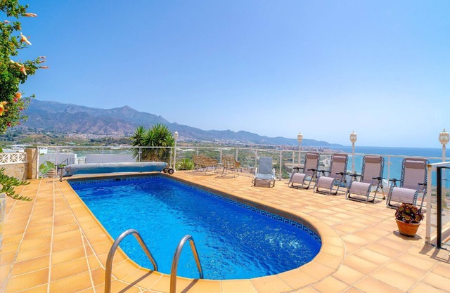Holiday house Nerja for 1 - 6 persons with 3 bedrooms - Holiday home