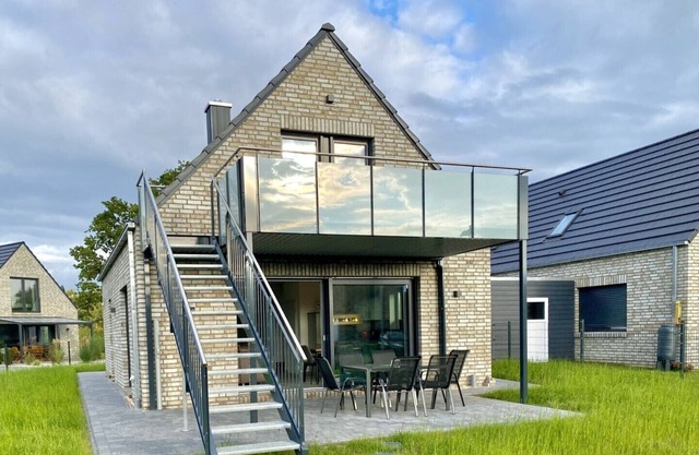 Holiday house Panoramadeck on Lake Harkebrügger See with sauna and fireplace