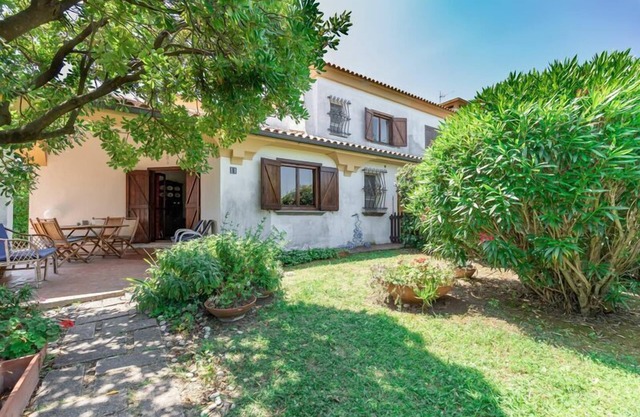 Holiday house Porto Recanati for 1 - 8 persons with 4 bedrooms - Holiday home