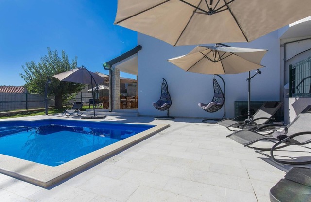 Casa de vacaciones Rebici para 1 - 7 personas con 3 dormitorios - Casa pareada